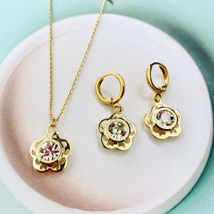 14K Gold Jewelry Set By MellowMee